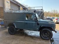 LAND ROVER DEFENDER 110
