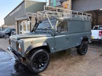 LAND ROVER DEFENDER 110