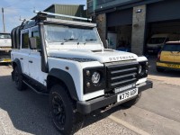 LAND ROVER DEFENDER 110