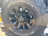 LAND ROVER DEFENDER 110