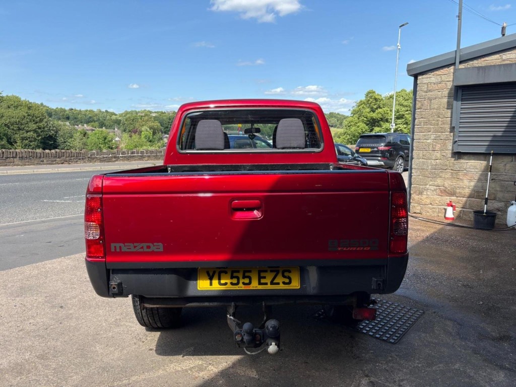 MAZDA B2500