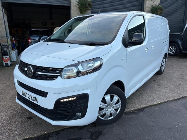 VAUXHALL VIVARO