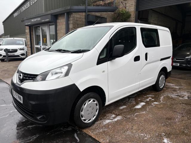 NISSAN NV200