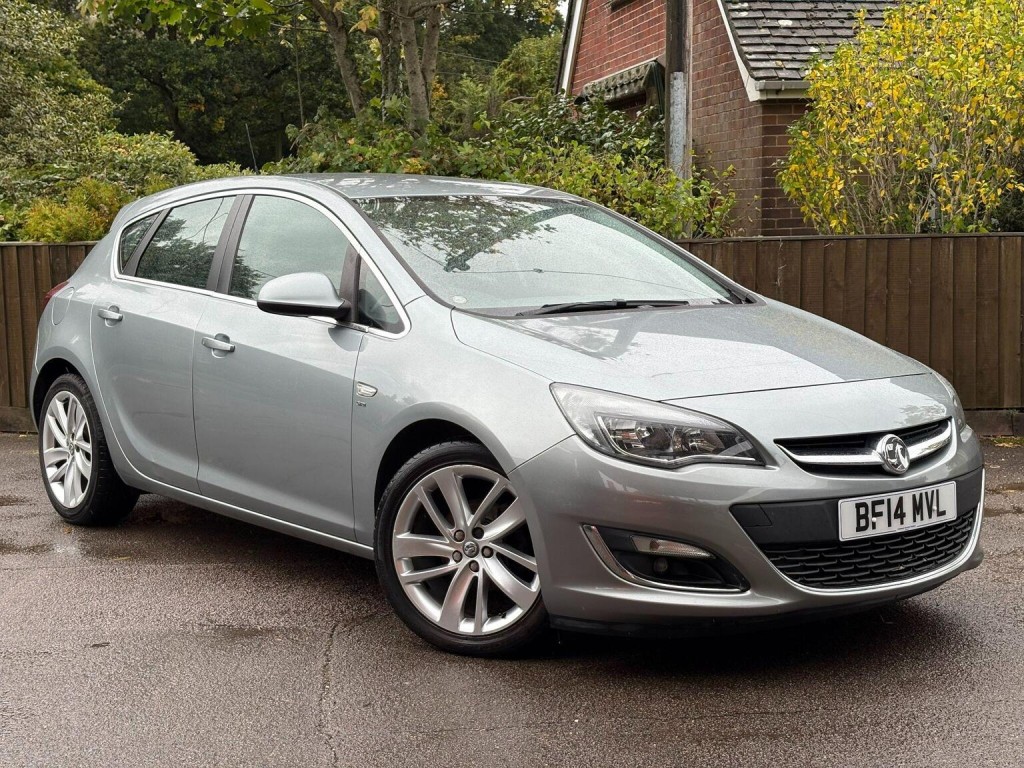 VAUXHALL ASTRA 1.6 16v SRi Euro 5 5dr