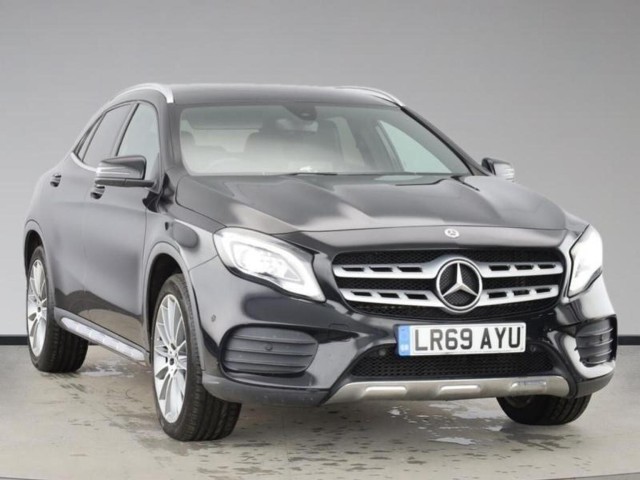 MERCEDES-BENZ GLA CLASS