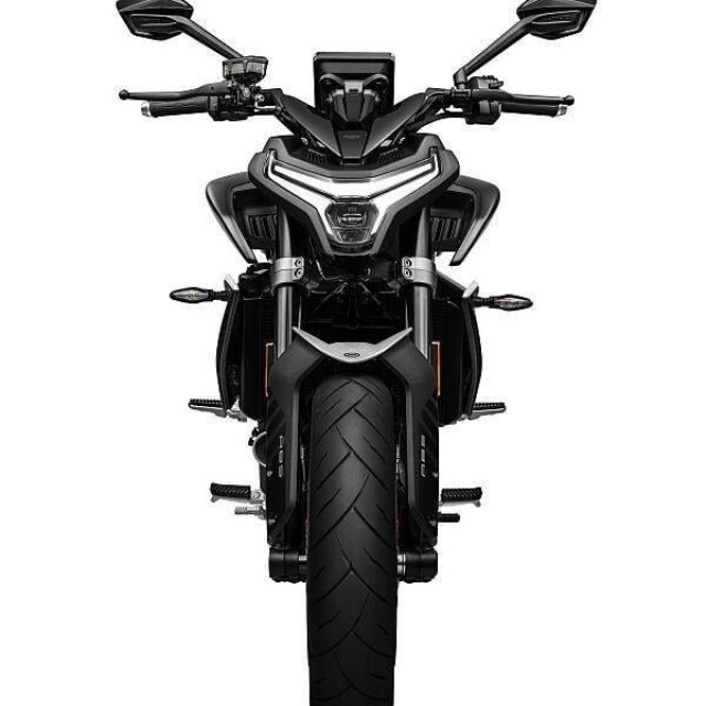 CFMOTO 800NK ADVANCED