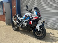 BMW M1000XR