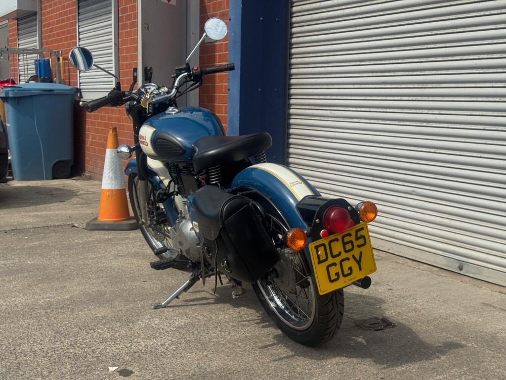 ROYAL ENFIELD BULLET