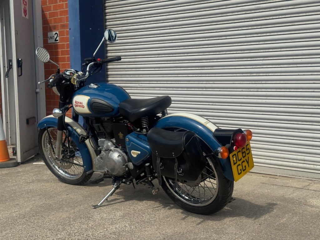 ROYAL ENFIELD BULLET