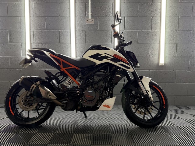 KTM 125 DUKE