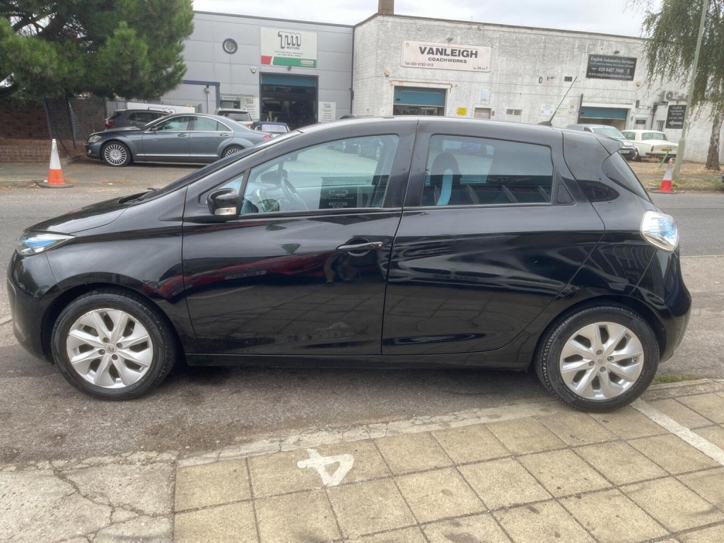RENAULT ZOE