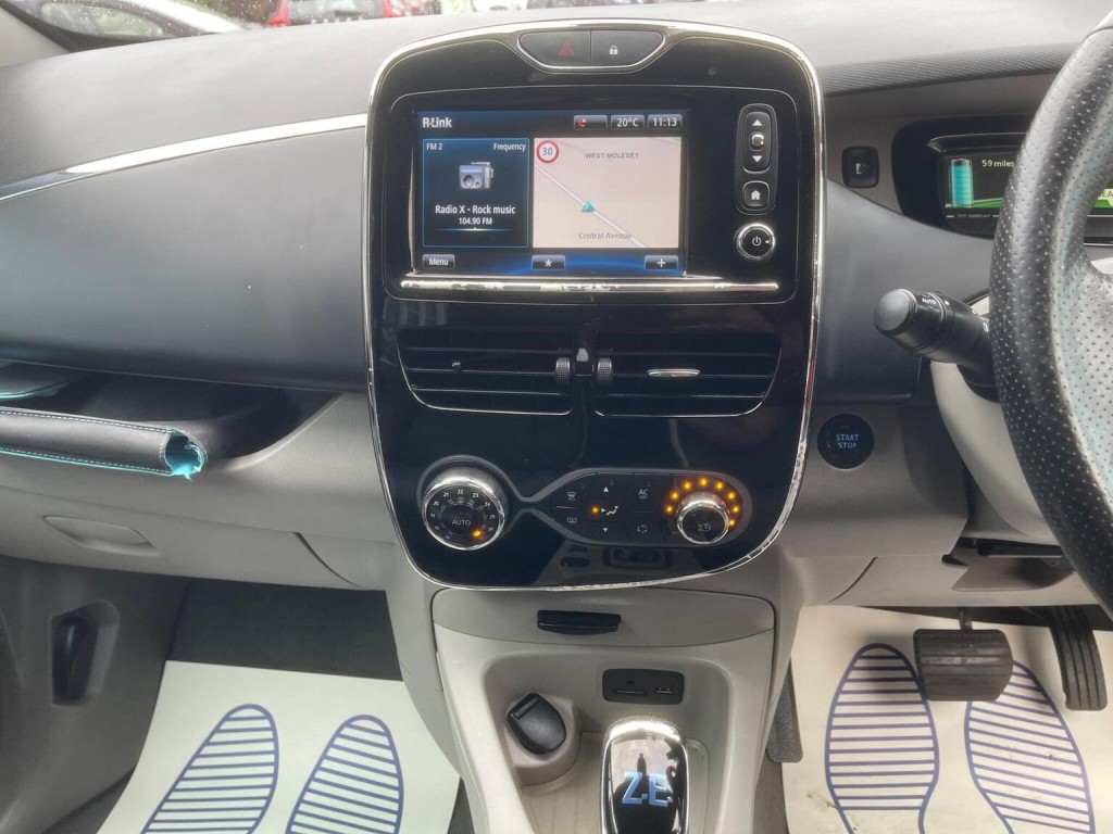 RENAULT ZOE