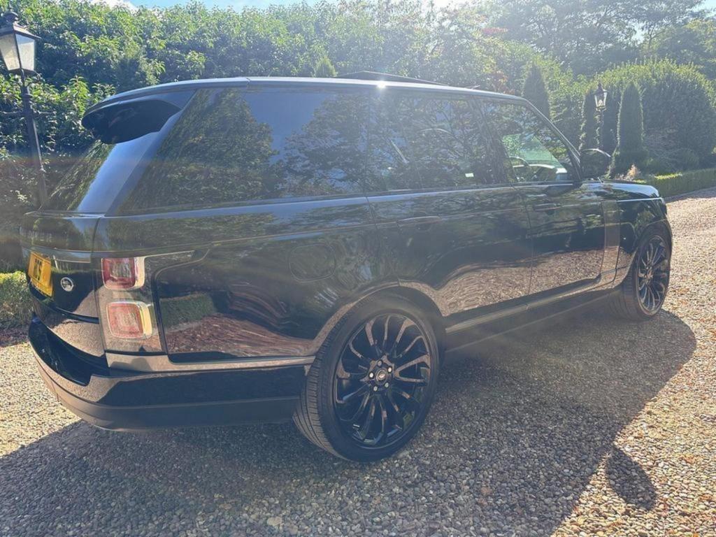 LAND ROVER RANGE ROVER