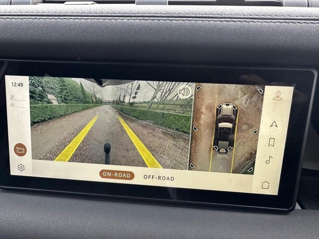 LAND ROVER DEFENDER 110