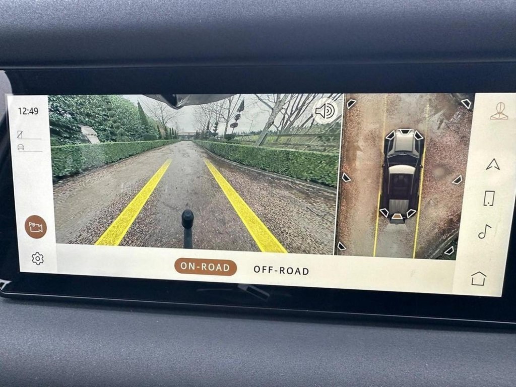 LAND ROVER DEFENDER 110