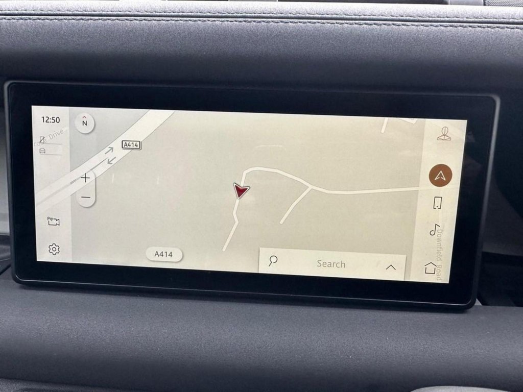 LAND ROVER DEFENDER 110