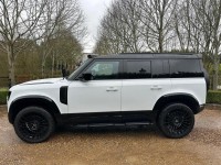 LAND ROVER DEFENDER 110