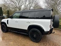 LAND ROVER DEFENDER 110