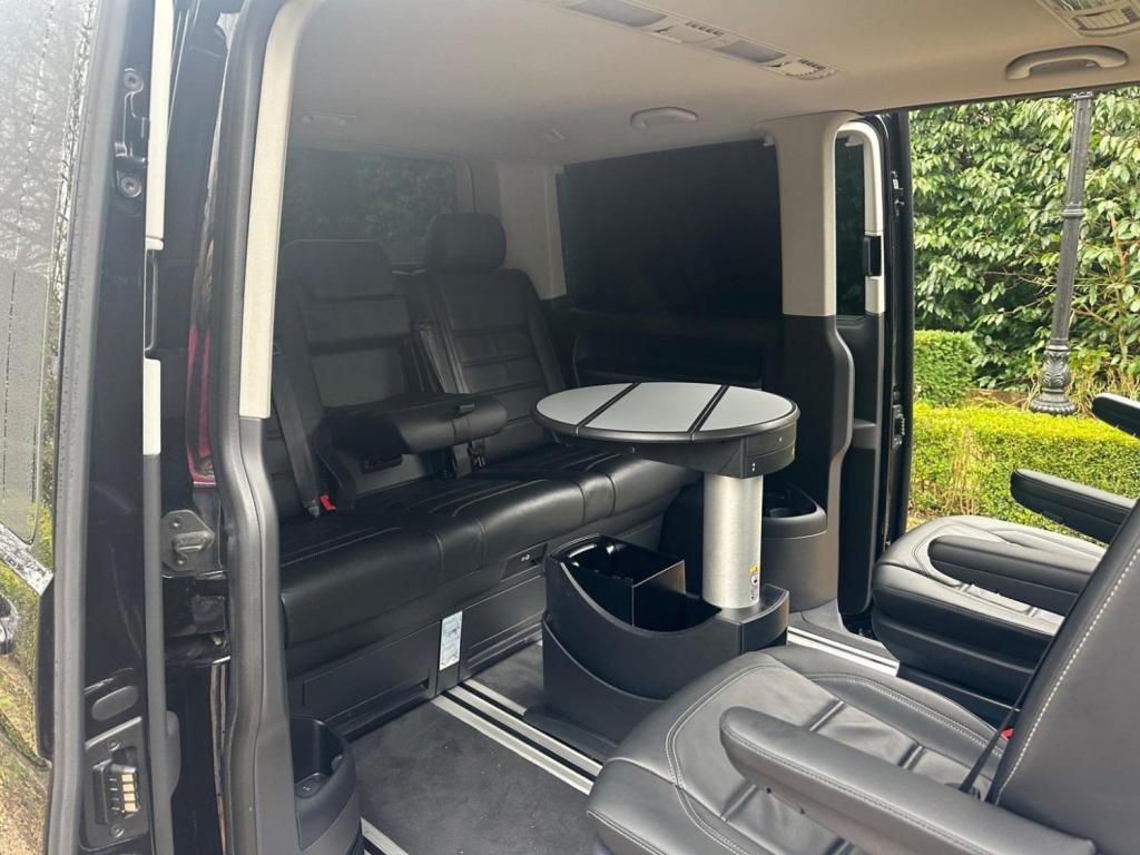 VOLKSWAGEN CARAVELLE