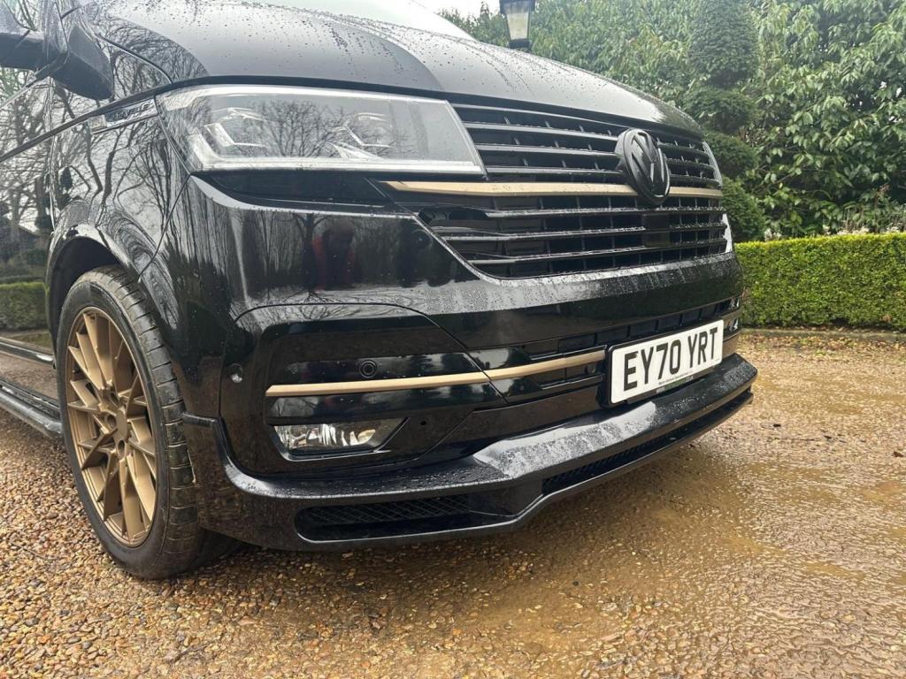 VOLKSWAGEN CARAVELLE