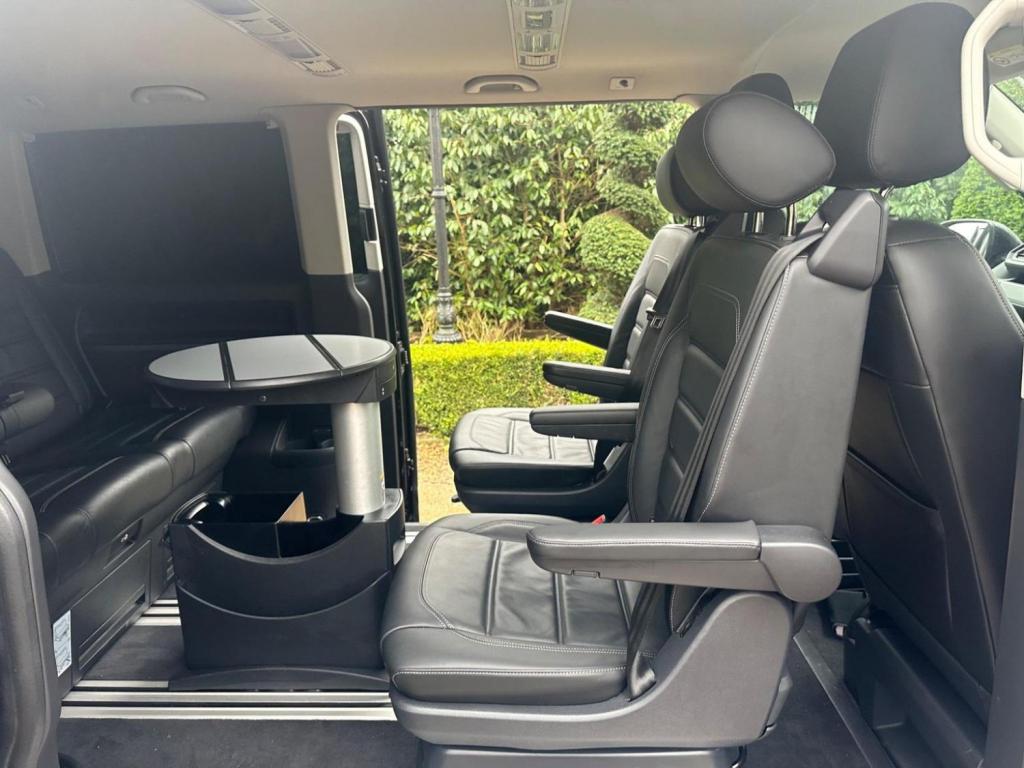 VOLKSWAGEN CARAVELLE