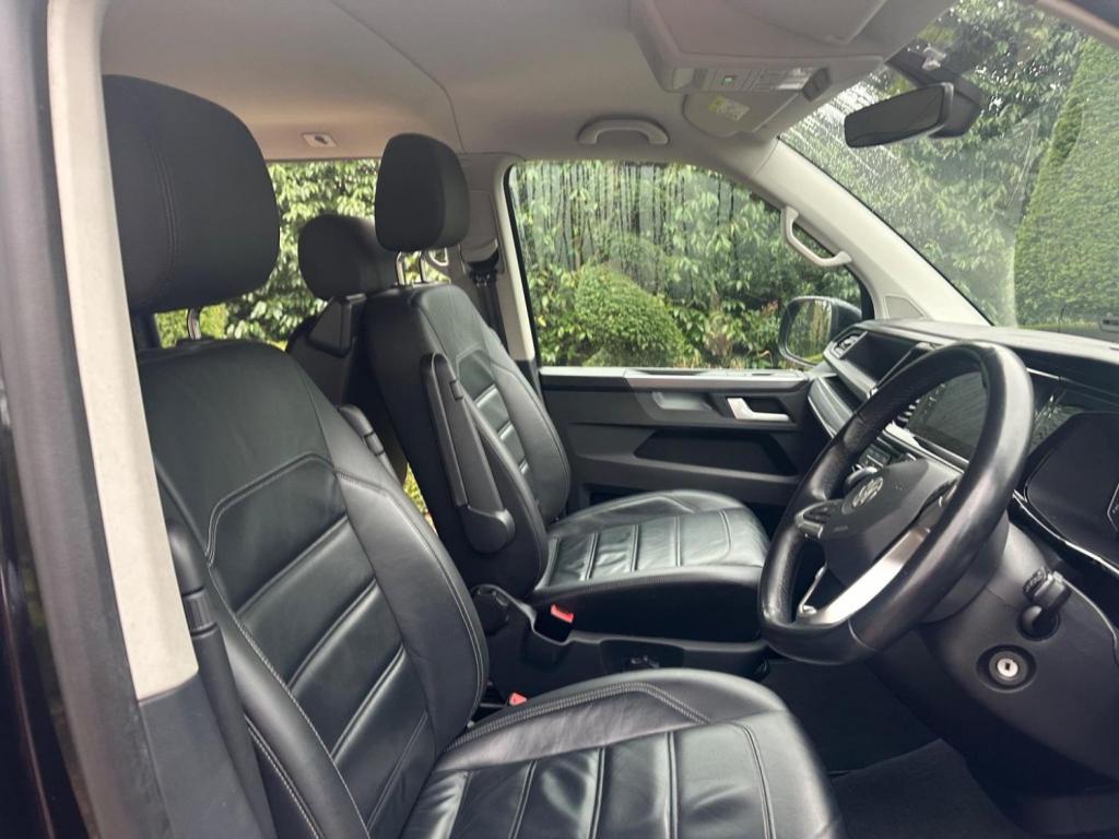 VOLKSWAGEN CARAVELLE