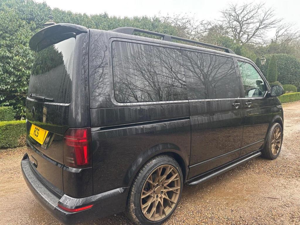 VOLKSWAGEN CARAVELLE