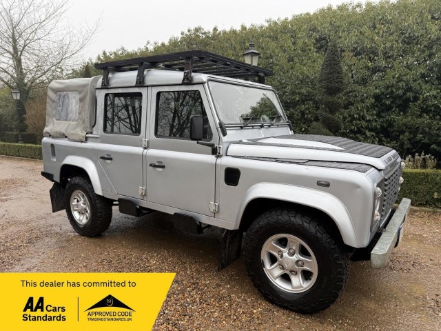 LAND ROVER DEFENDER 110