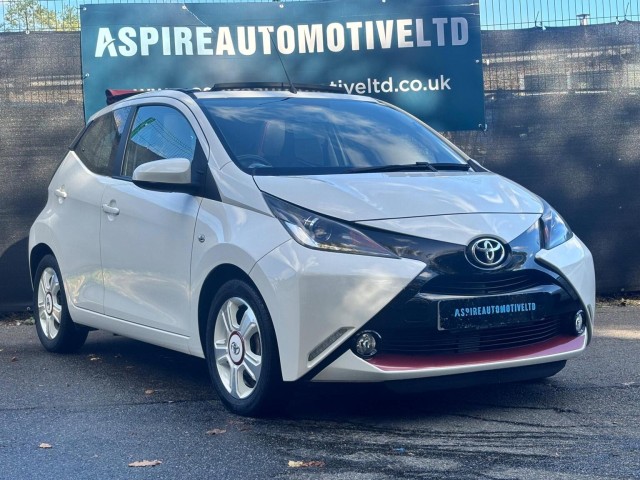 TOYOTA AYGO 1.0 VVT-i x-claim Funroof Euro 6 5dr