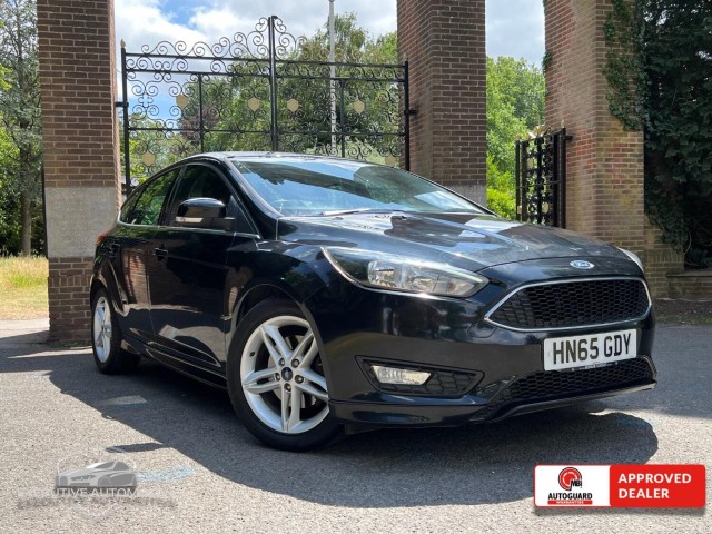 FORD FOCUS 1.5 T EcoBoost Zetec S