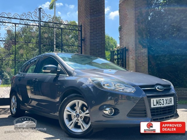 FORD FOCUS 1.0 T EcoBoost Zetec
