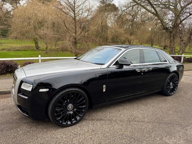 ROLLS-ROYCE GHOST