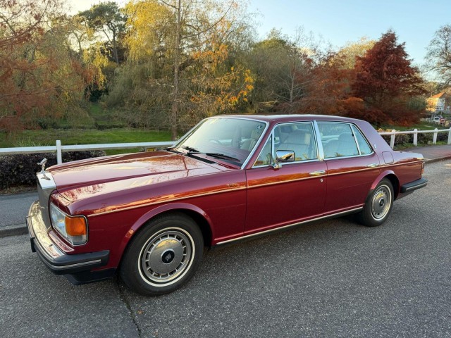ROLLS-ROYCE SILVER SPIRIT