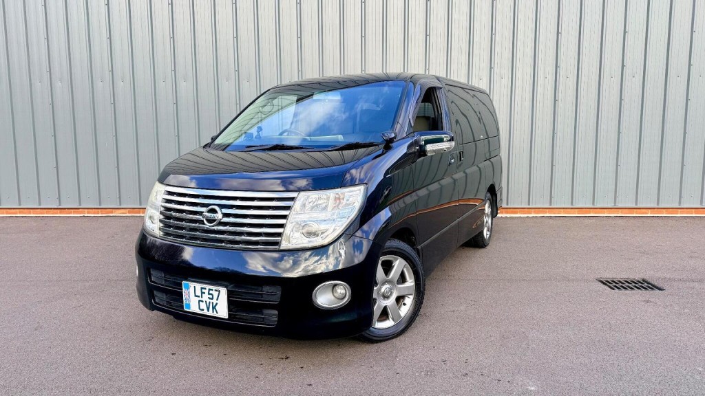 NISSAN ELGRAND