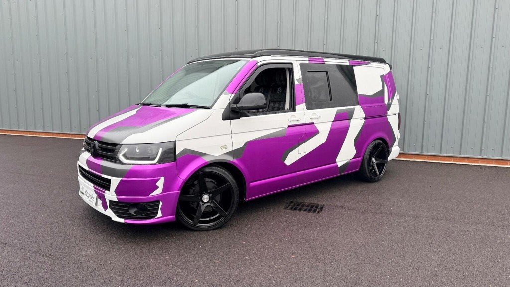 VOLKSWAGEN TRANSPORTER