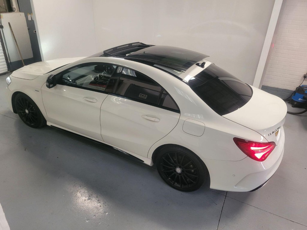 MERCEDES-BENZ CLA