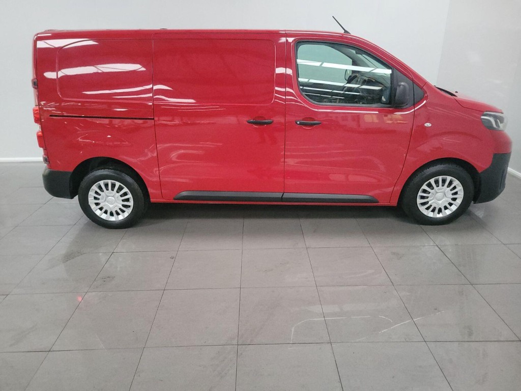 TOYOTA PROACE