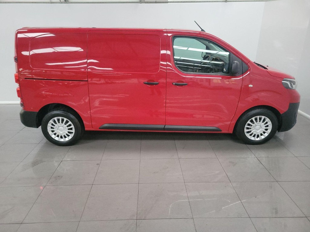 TOYOTA PROACE