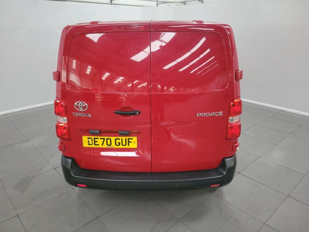 TOYOTA PROACE