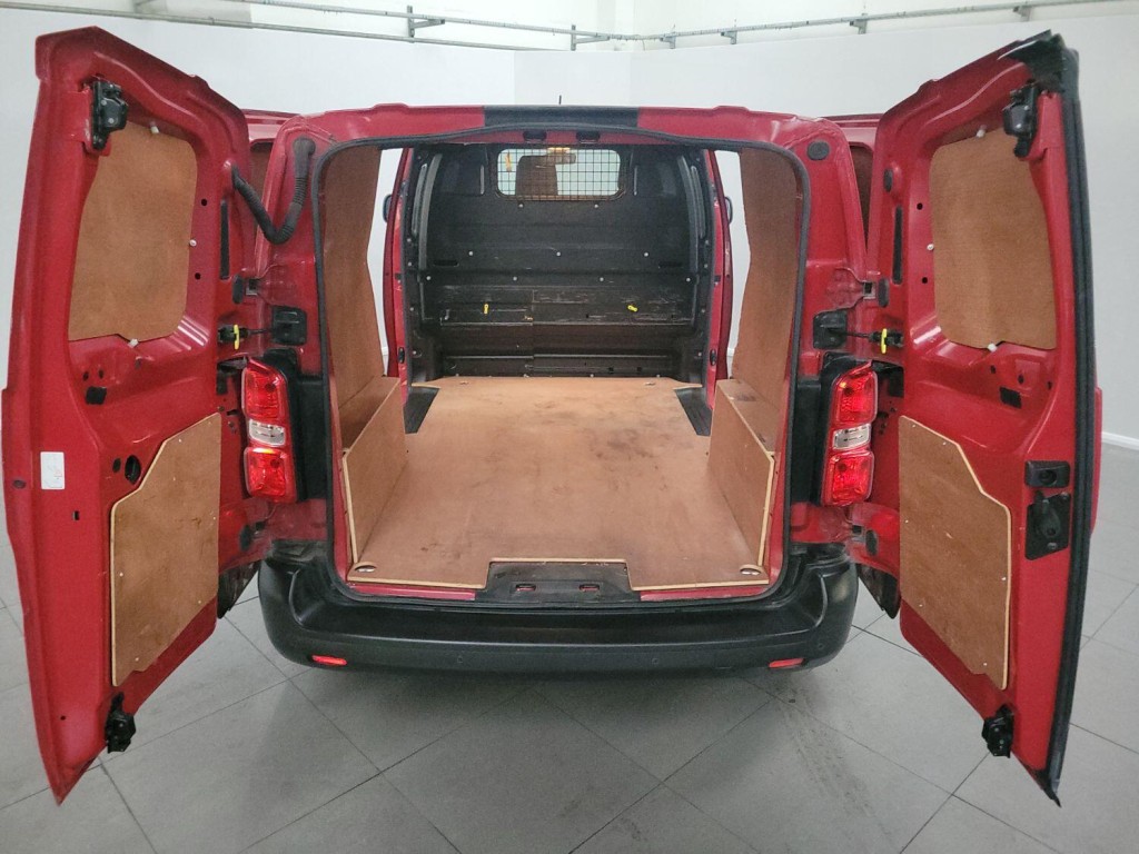 TOYOTA PROACE