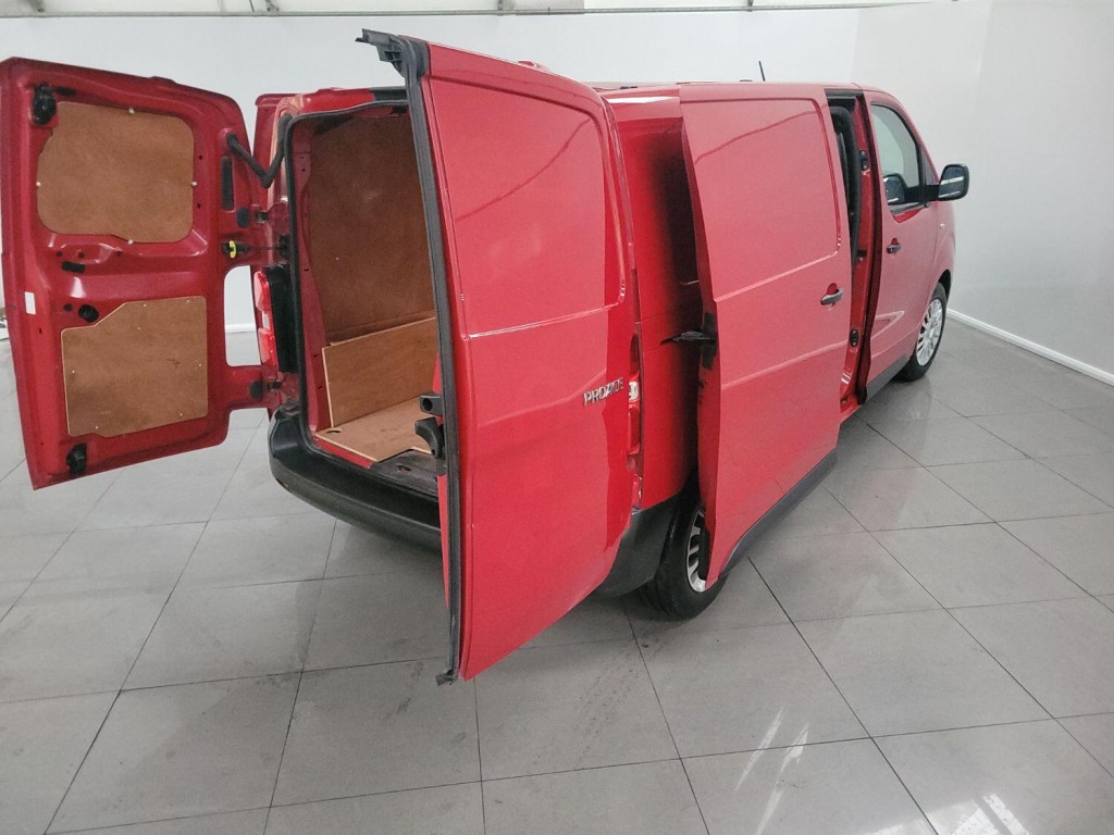 TOYOTA PROACE