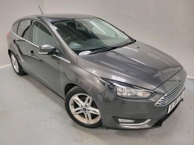 FORD FOCUS 1.0 T EcoBoost Titanium