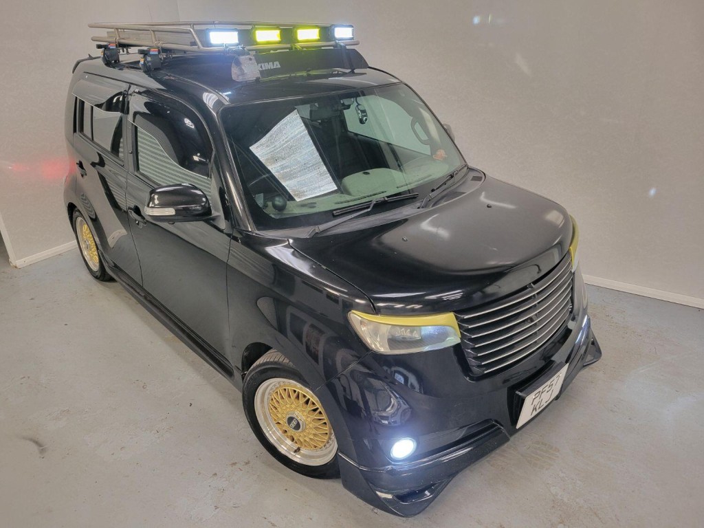 TOYOTA BB