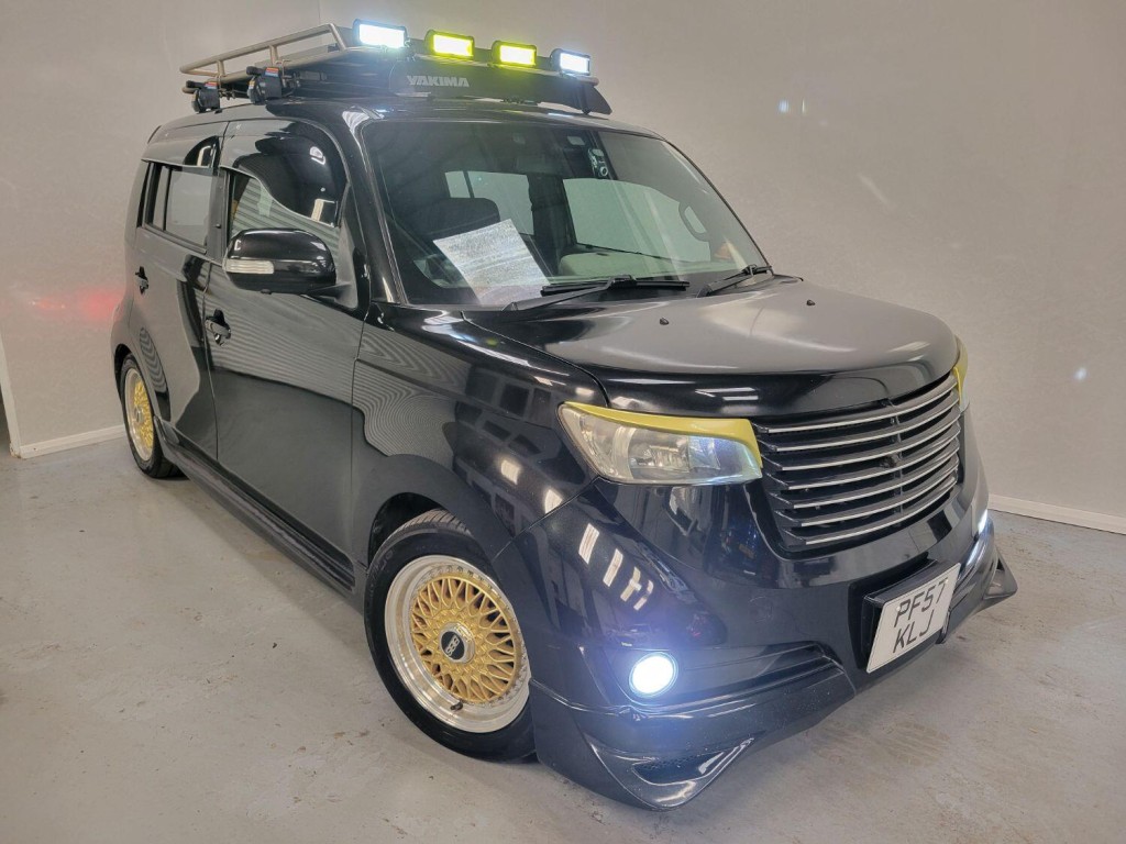 TOYOTA BB