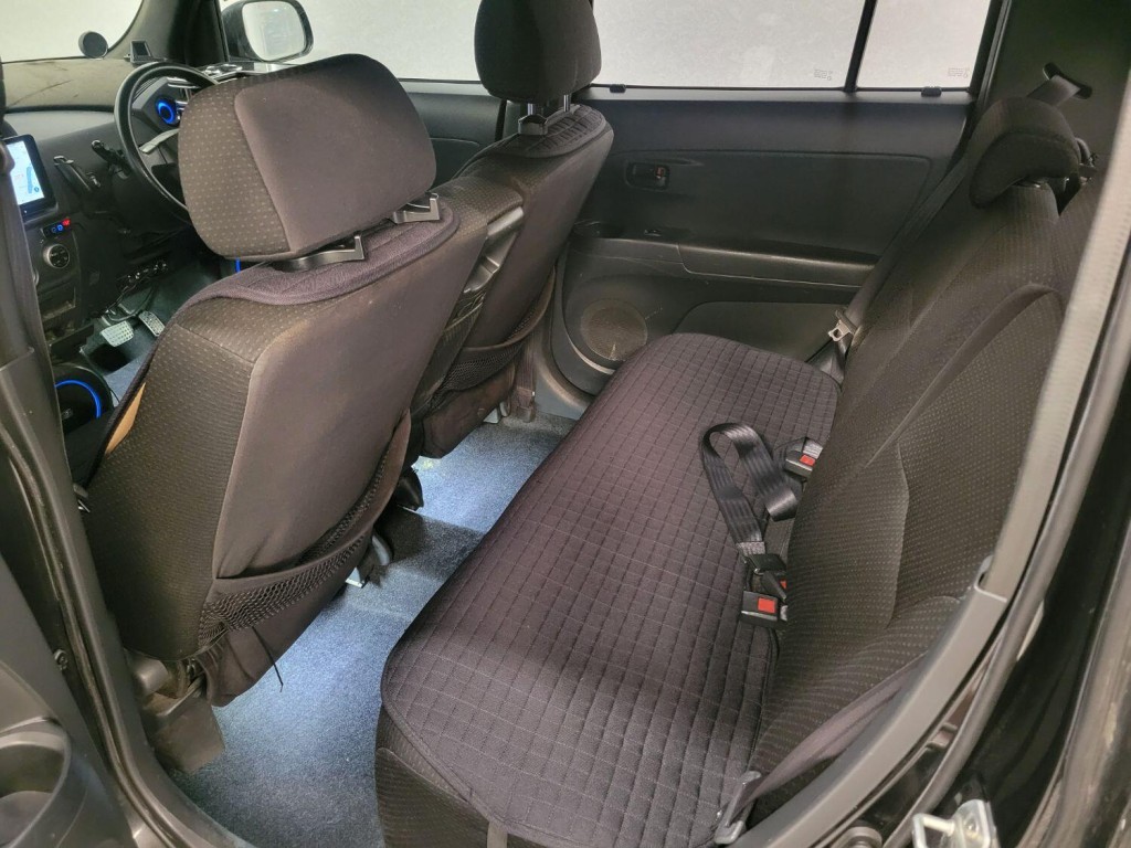 TOYOTA BB