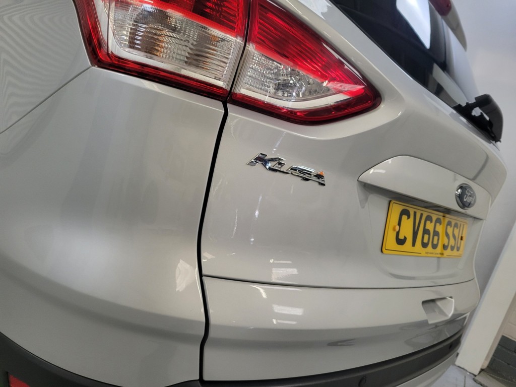 FORD KUGA