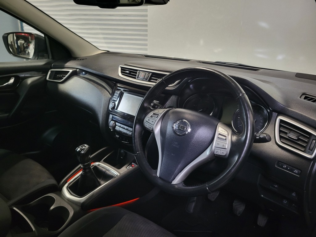 NISSAN QASHQAI