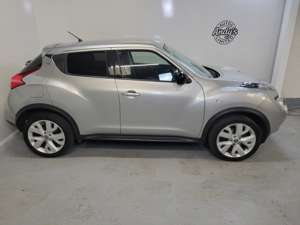 NISSAN JUKE