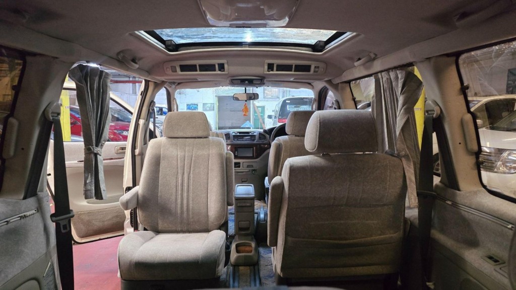 TOYOTA GRANVIA