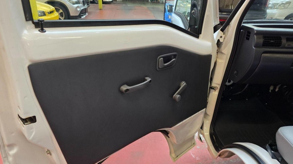 SUBARU SAMBAR